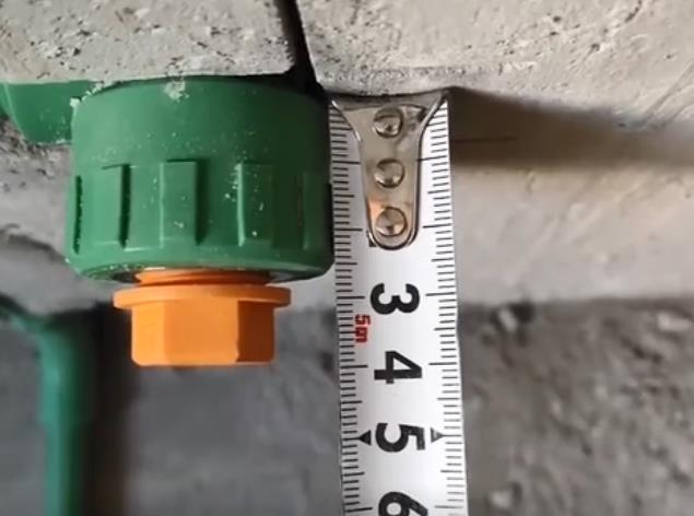 水管內絲彎頭出墻多少合適？老師傅一句話瞬間明了！