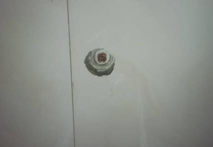 水管接頭凹進(jìn)瓷磚2cm沒法安裝角閥怎么辦?最后我是這么解決的! 水管接頭凹進(jìn)瓷磚2cm沒法安裝角閥怎么辦?最后我是這么解決的!