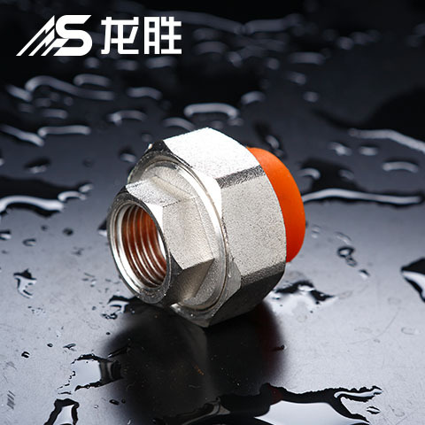 龍勝水管和偉星哪個(gè)好？要論性價(jià)比還是得選它！