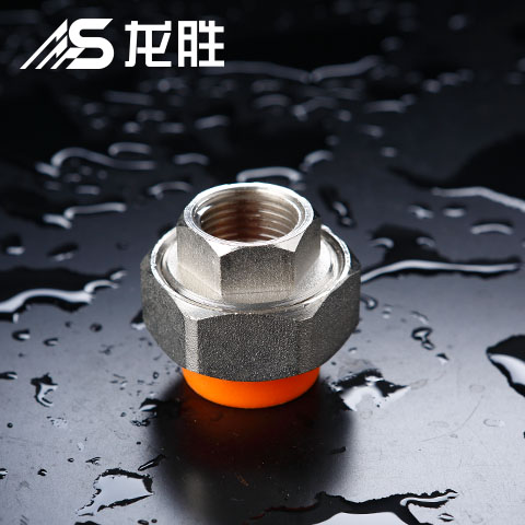 皮爾特水管多少錢一根？這2個價格差距也忒大了吧？