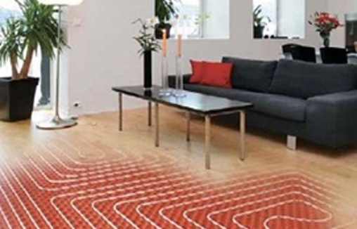 地暖上面鋪什么好？是選擇地板呢？還是瓷磚呢？